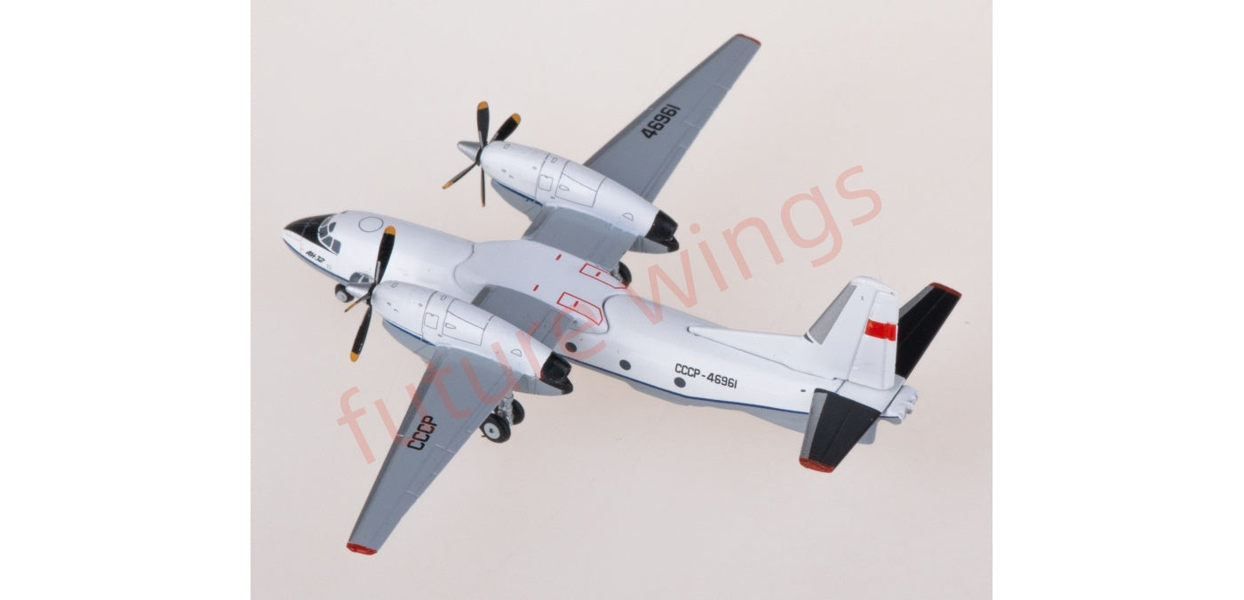 1:400 JC Wings LH4330 Aeroflot Antonov AN-32 CCCP-46961 Aircraft Model+Free Tractor