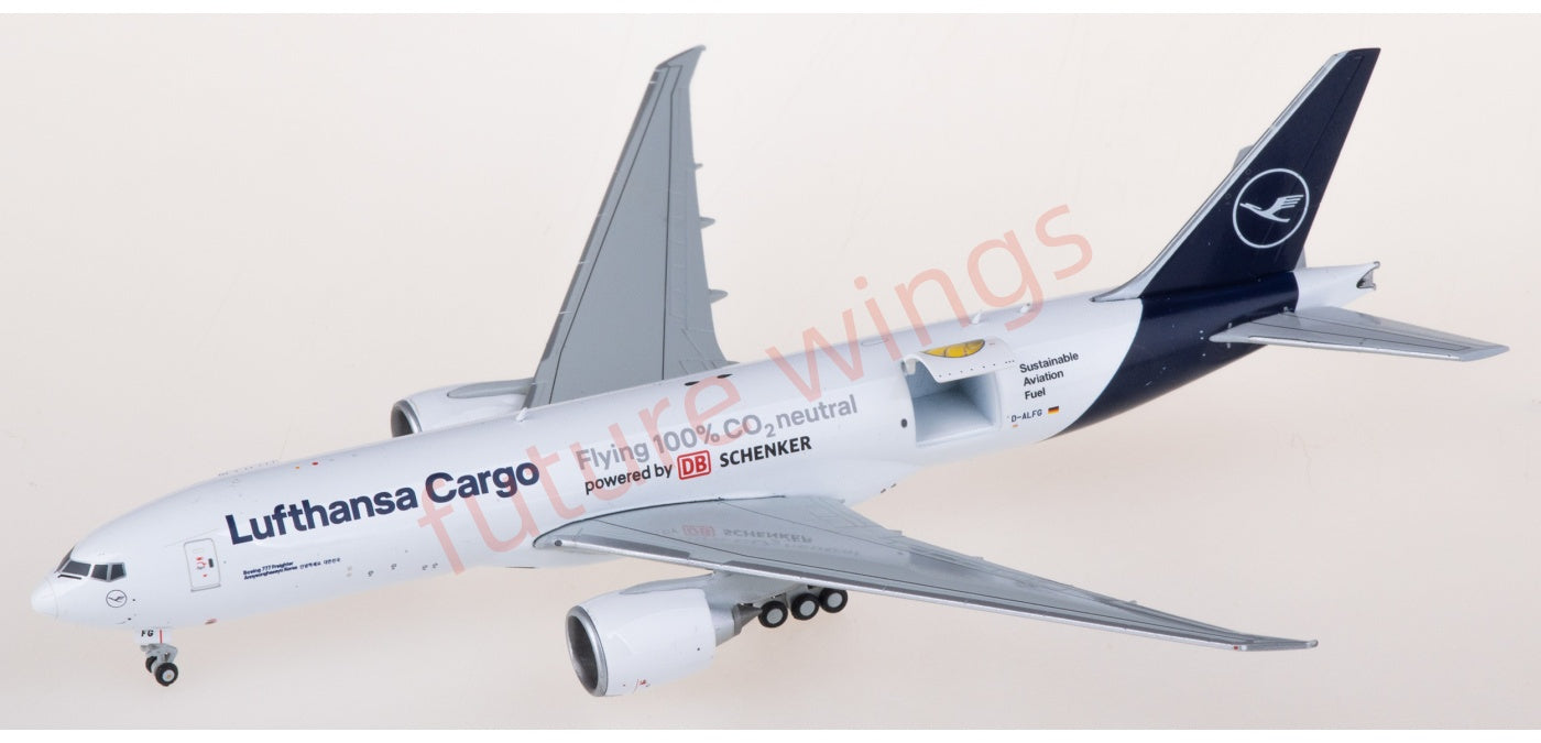 1:400 JC Wings XX40226C Lufthansa Cargo Boeing 777-200LRF D-ALFG Aircraft Model+Free Tractor