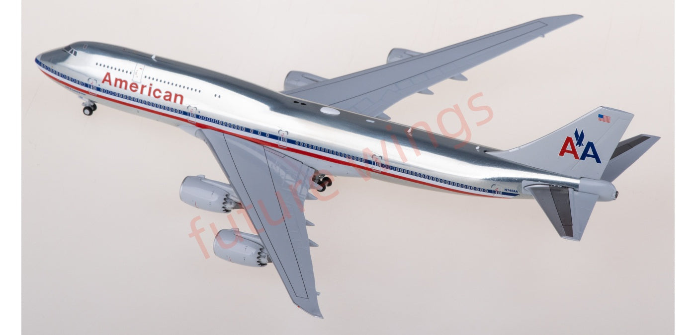 1:400 JC Wings XX40215 American Airlines Boeing 747-8i N748AA Aircraft Model+Free Tractor