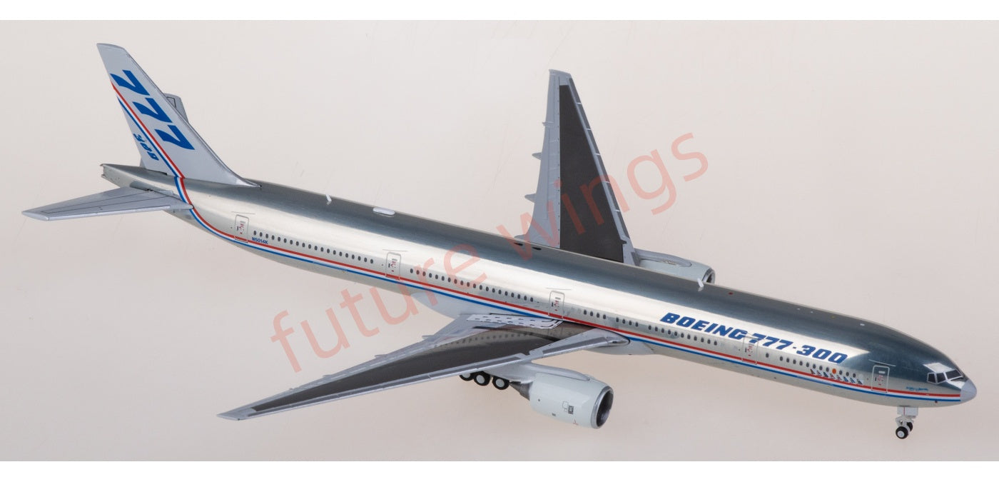 1:400 JC Wings XX40220 Boeing 777-300 N5014K Aircraft Model+Free Tractor