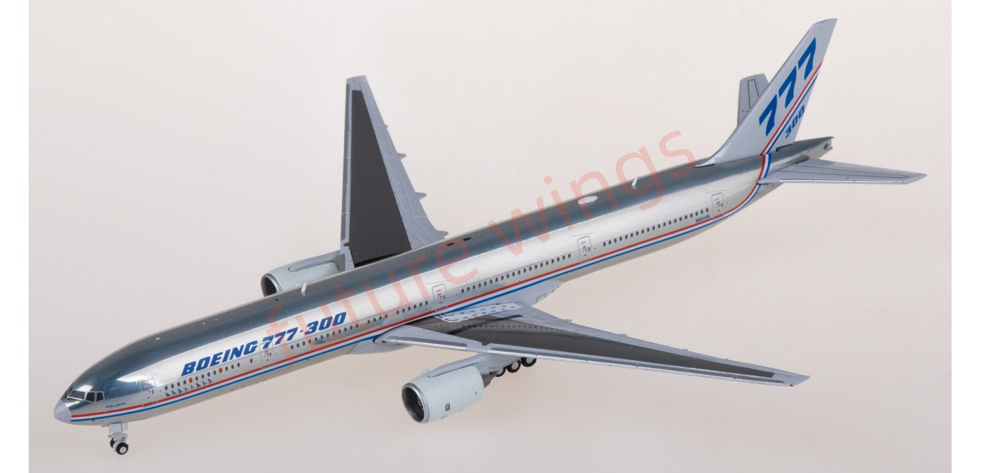 1:400 JC Wings XX40220 Boeing 777-300 N5014K Aircraft Model+Free Tractor