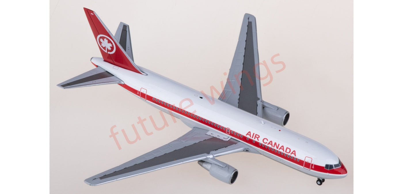 1:400 JC Wings XX40042 Air Canada Boeing 767-200ER C-GAUB Aircraft Model+Free Tractor