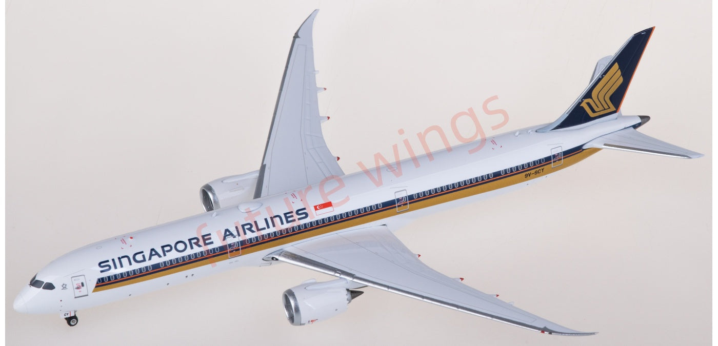 1:400 Phoenix PH04605 Singapore Airlines Boeing 787-10 9V-SCY Aircraft Model+Free Tractor