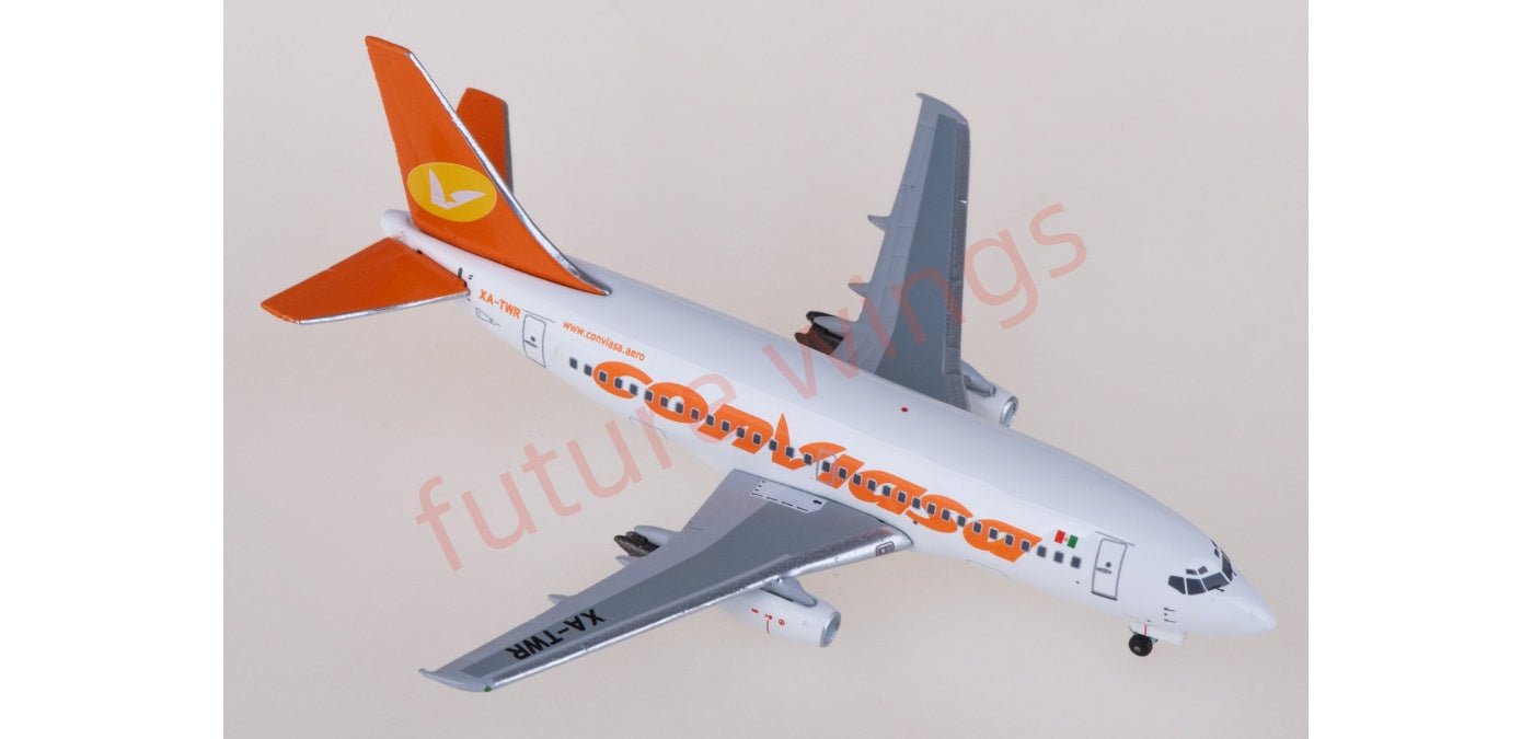 1:400 AeroClassics AC411370 Conviasa Boeing 737-200 XA-TWR Aircraft Model+Free Tractor