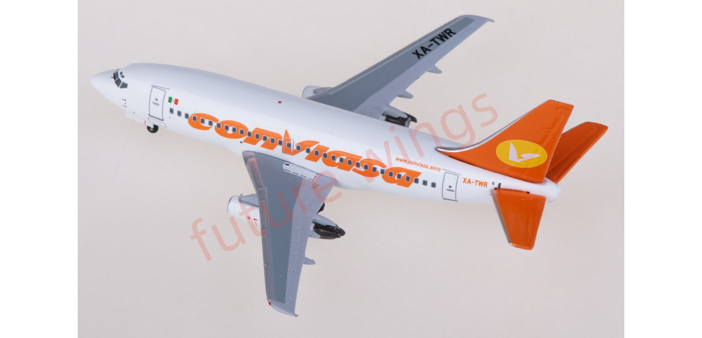 1:400 AeroClassics AC411370 Conviasa Boeing 737-200 XA-TWR Aircraft Model+Free Tractor