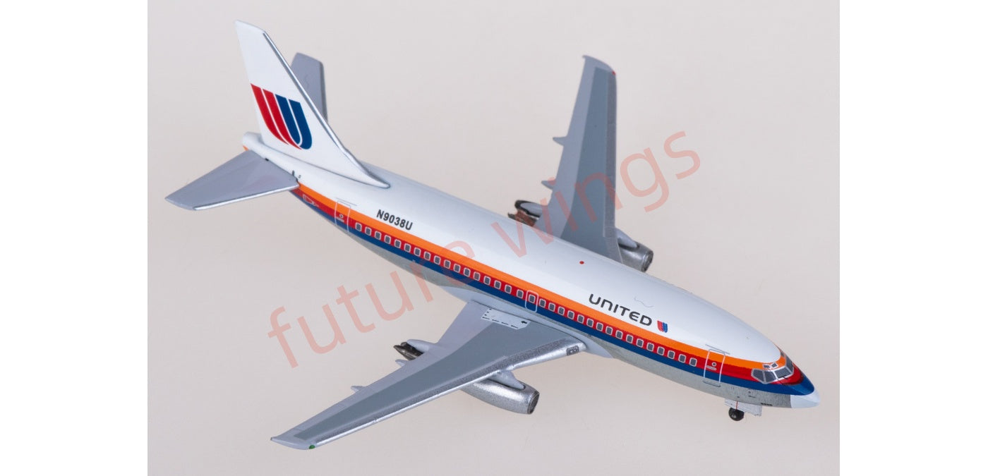 1:400 AeroClassicsAC411372 United Airlines Boeing 737-200 N9038U Aircraft Model+Free Tractor