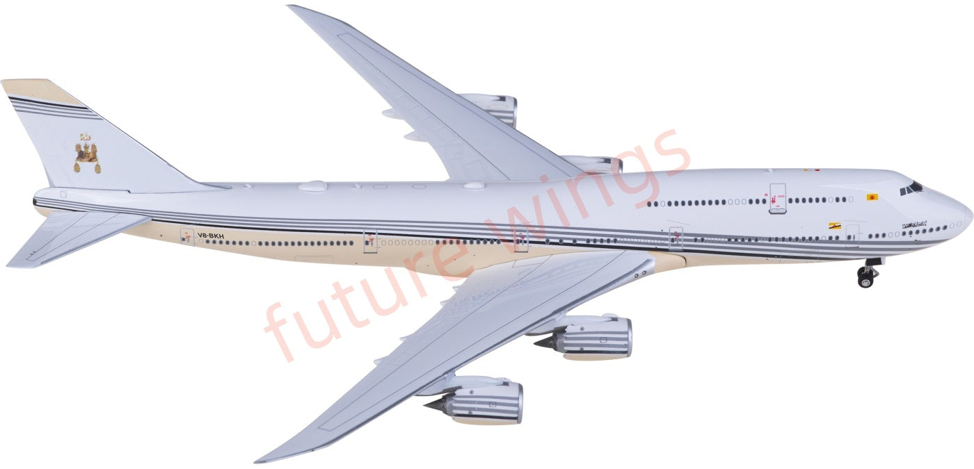 1:400 Phoenix PH11947 Brunei Government Boeing 747-8 V8-BKH Aircraft Model+Free Tractor