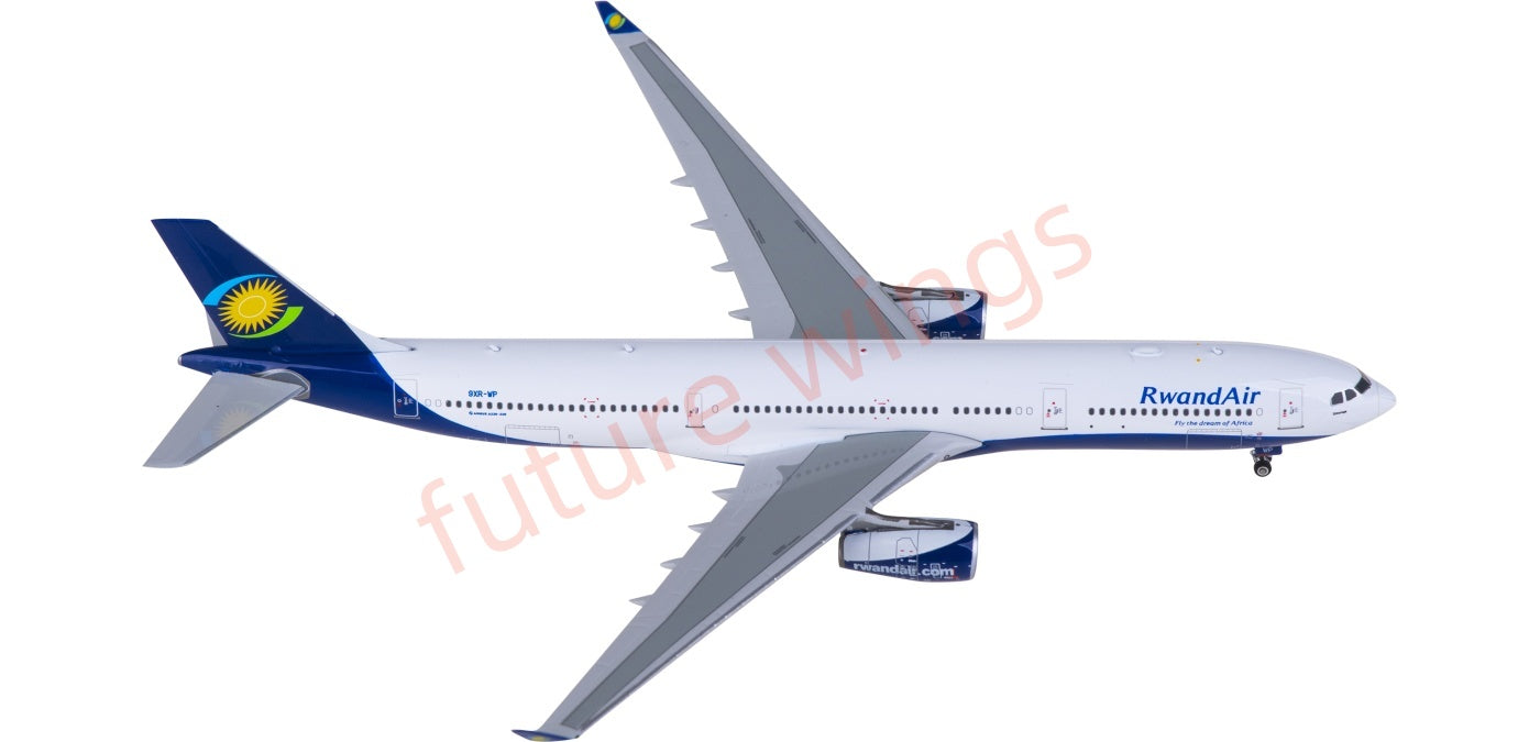 1:400 Phoenix PH11943 RwandAir Airbus A330-300 9XR-WP Aircraft Model+Free Tractor