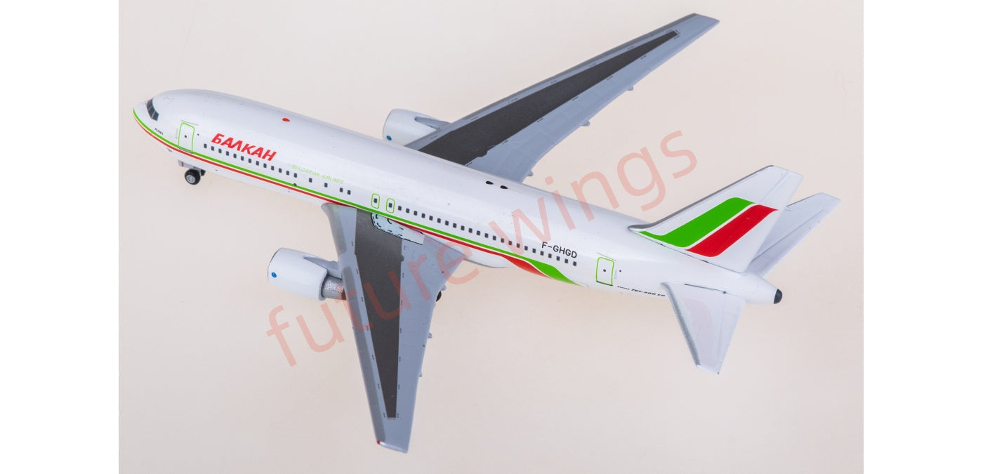 1:400 AeroClassics AC411399 Balkan Bulgarian Airlines Boeing 767-200 F-GHGD Aircraft Model+Free Tractor