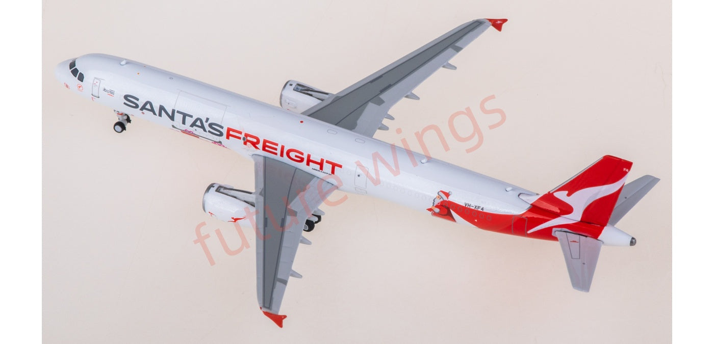 1:400 Phoenix PH11972 Qantas Airways Airbus A321 VH-XF4 Aircraft Model+Free Tractor
