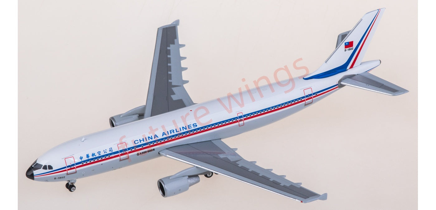 1:400 Phoenix PH11971 China Airlines Airbus A300B4 B-1802 Aircraft Model+Free Tractor