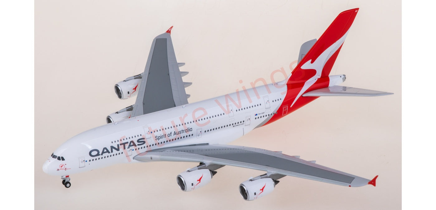 1:400 Phoenix PH04642 Qantas Airways Airbus A380 VH-OQF Aircraft Model+Free Tractor