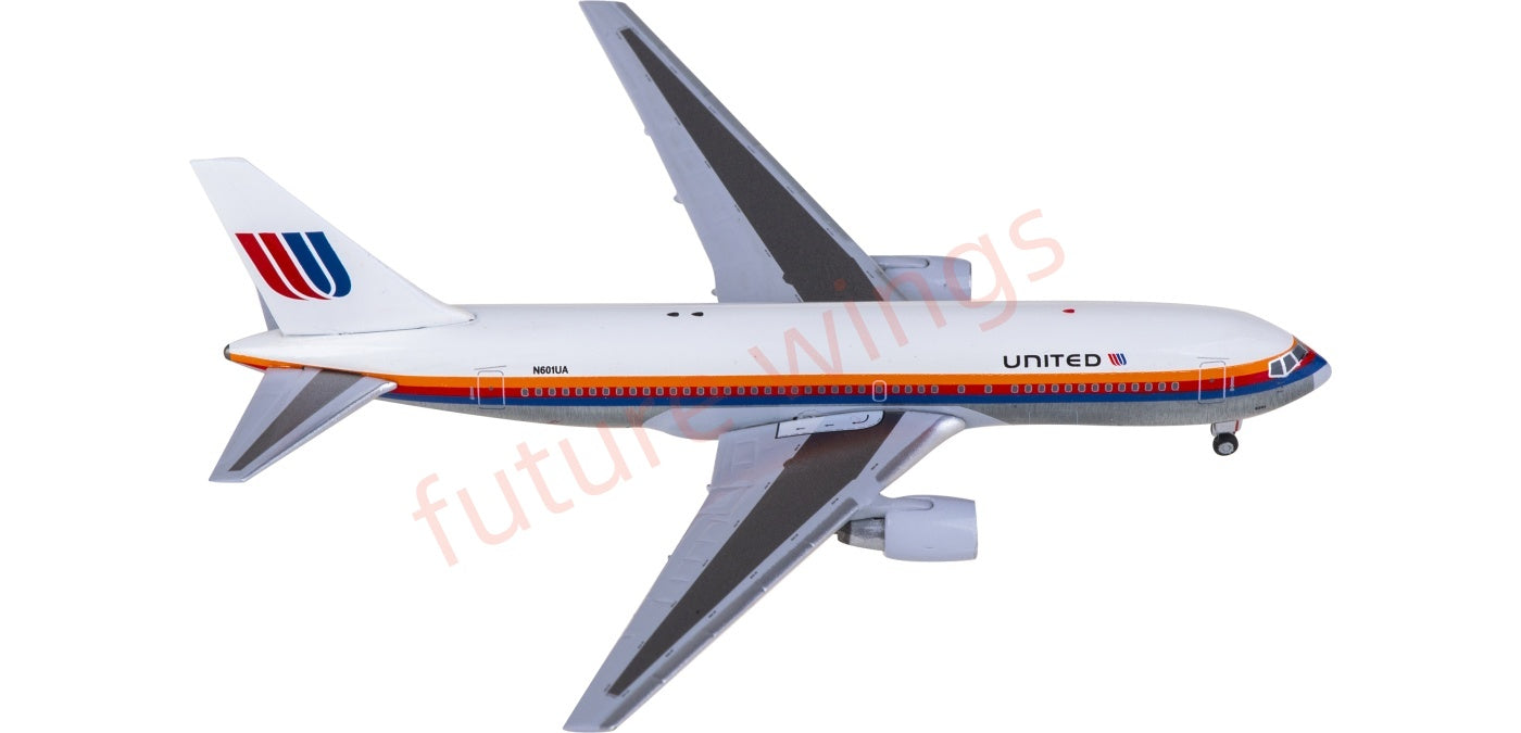 1:400 AeroClassics AC411377 United Airlines Boeing 767-200 N601UA Aircraft Model+Free Tractor
