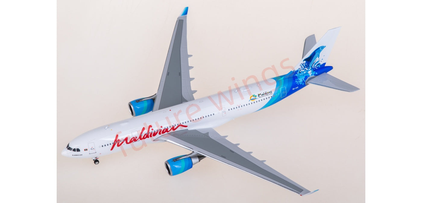 1:400 Phoenix PH11984 Maldivian Airbus A330-200 8Q-IAB Aircraft Model+Free Tractor