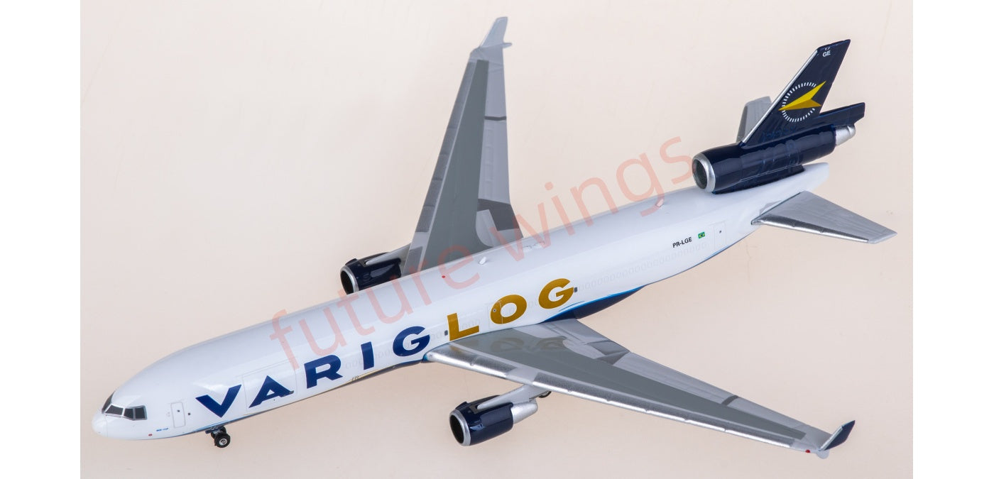 1:400 Phoenix PH11995 VARIG McDonnell Douglas MD-11 PR-LGE Aircraft Model+Free Tractor