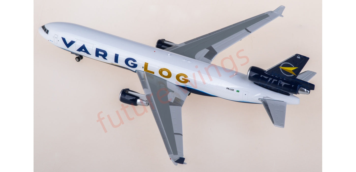 1:400 Phoenix PH11995 VARIG McDonnell Douglas MD-11 PR-LGE Aircraft Model+Free Tractor