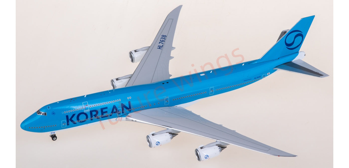 1:400 Phoenix PH04648 Korean Air Boeing 747-8i HL7638 Aircraft Model+Free Tractor