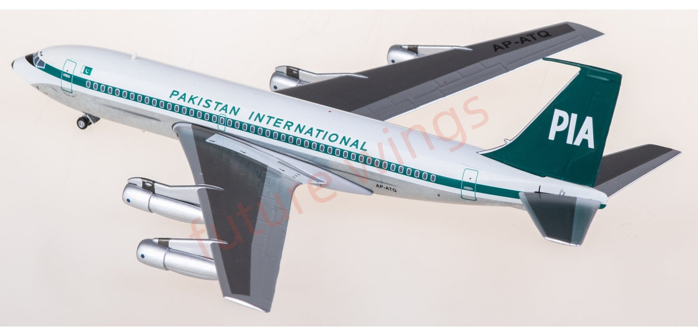 1:200 AeroClassics AC211186B PIA Boeing 720B AP-ATQ Aircraft Model