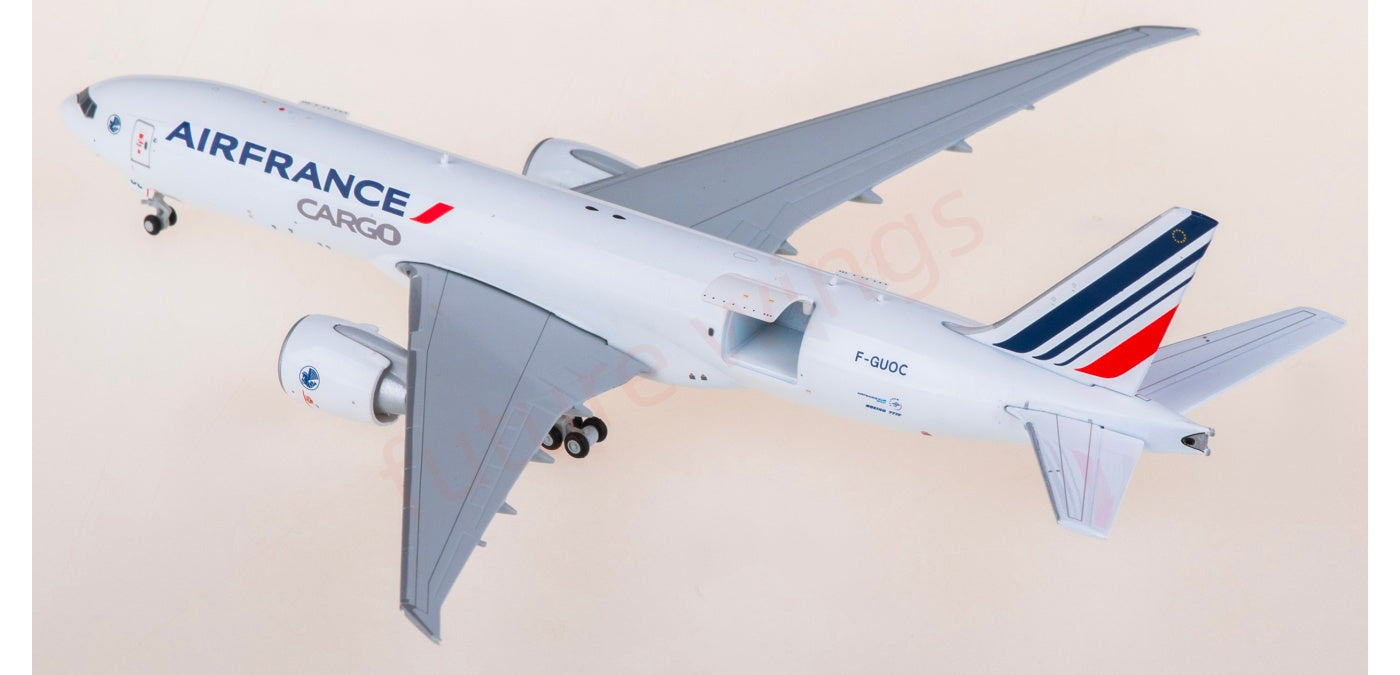 1:400 Geminijets GJAFR2148 Air France Boeing 777-200LRF F-GUOC Aircraft Model+Free Tractor