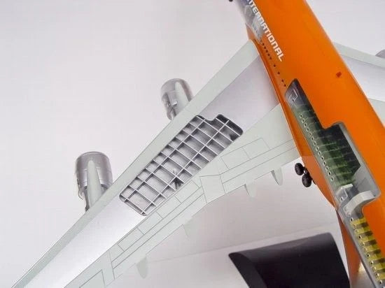 (Super Rare)1:144 Dragon Braniff International B747-100 "Big Orange" Aircraft Model With Stand