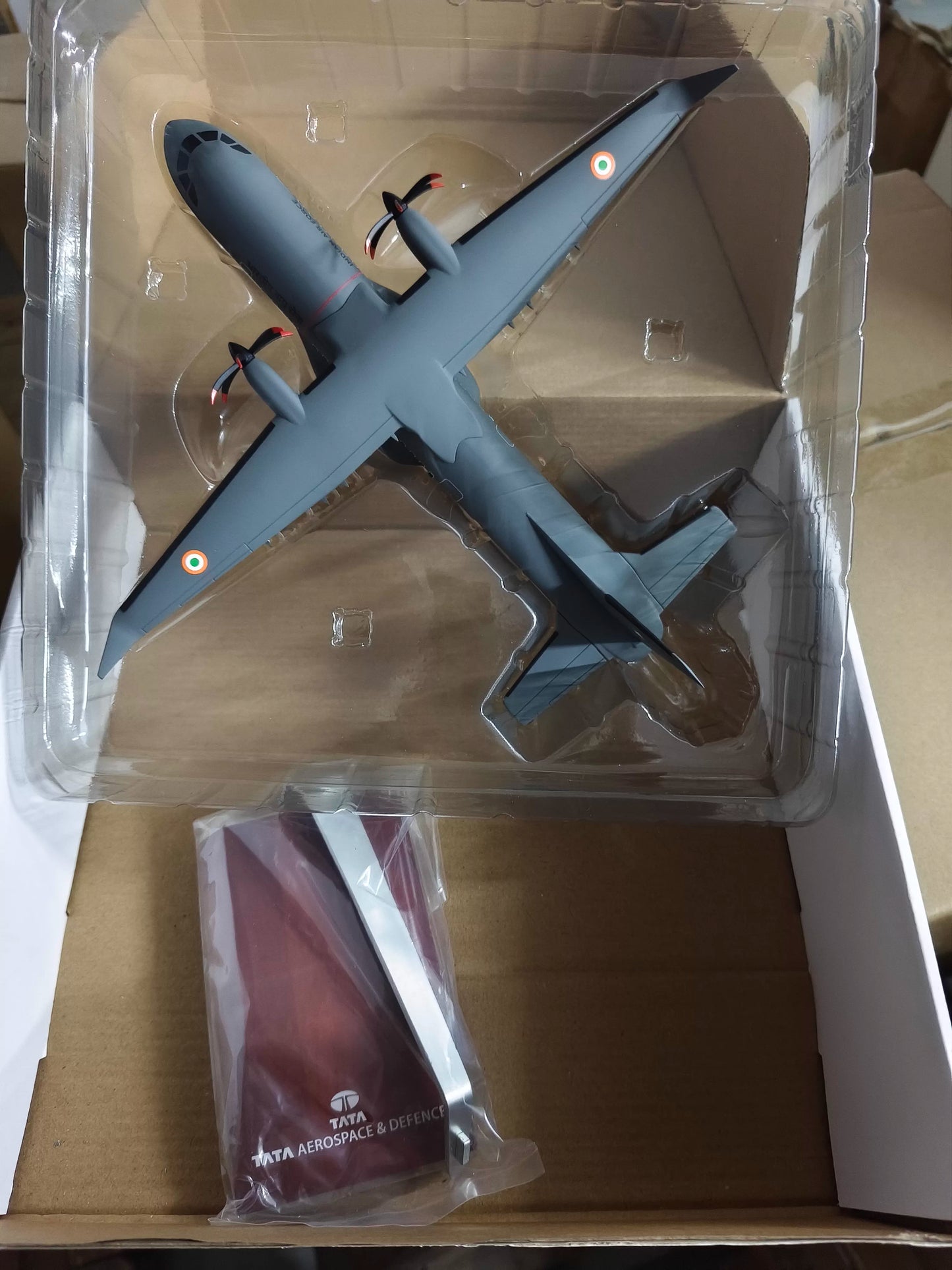 (RARE)1:100 Airbus C-295 Tactical Transporter Aircraft Model With Stand