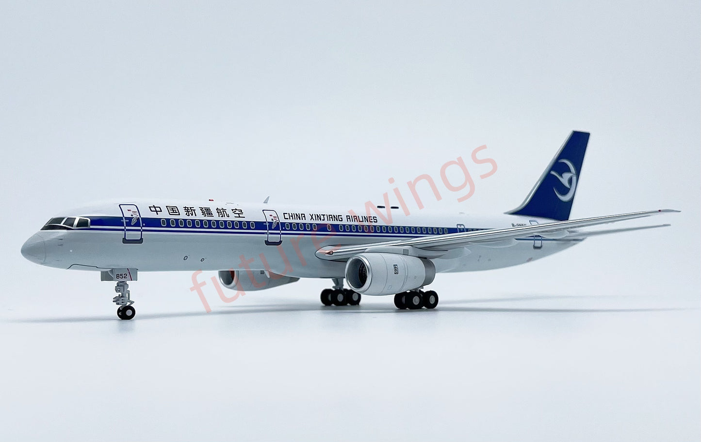 1:200 InFlight200* China XingJiang Airlines B757-200 B-2852 Aircraft Model
