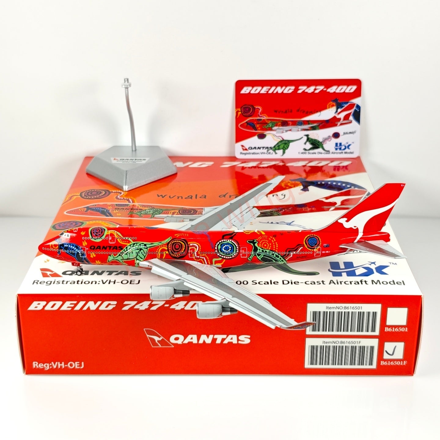 1:400 HX Models Qantas Airways B747-400 VH-OEJ Aircraft Model Free Tractor +Stand