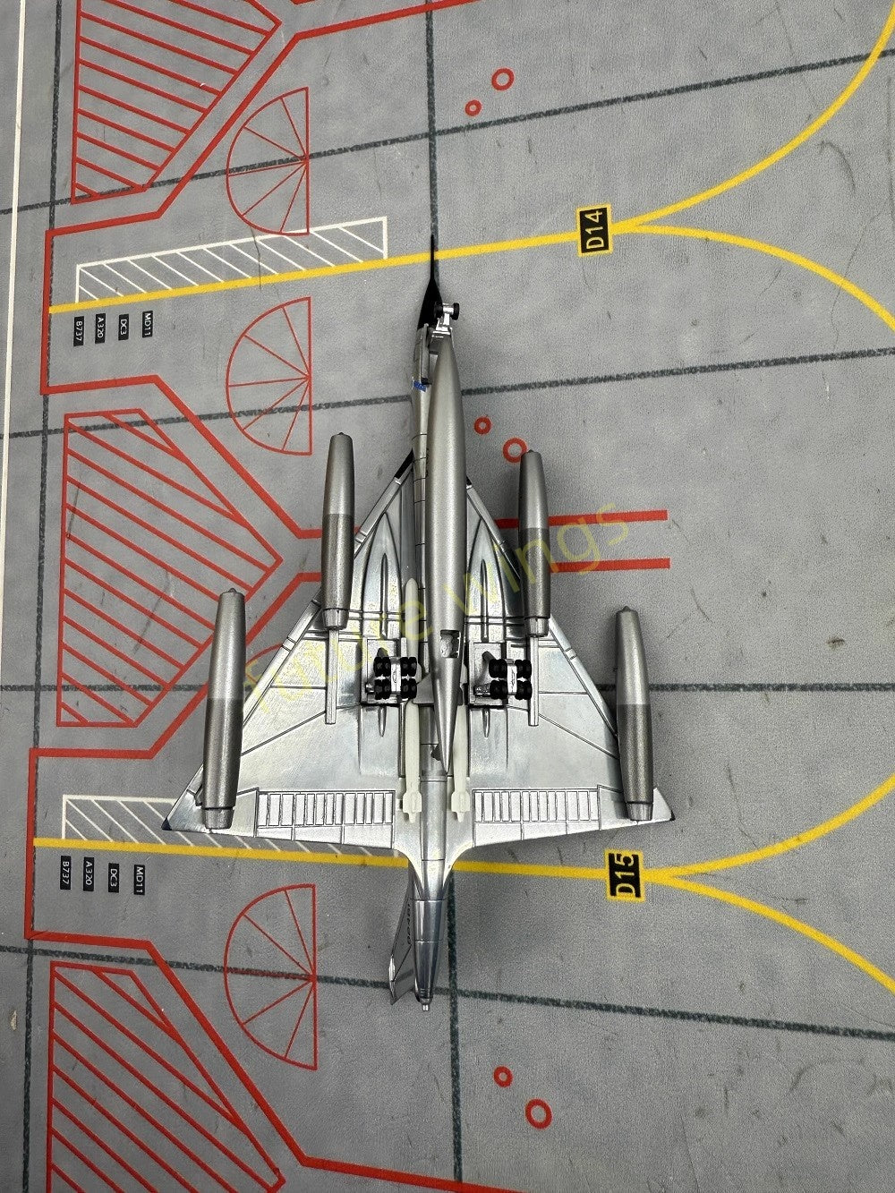 1:200 Herpa Wings 572736 USAF B-58A(59-2461)Diecast Aircraft Model