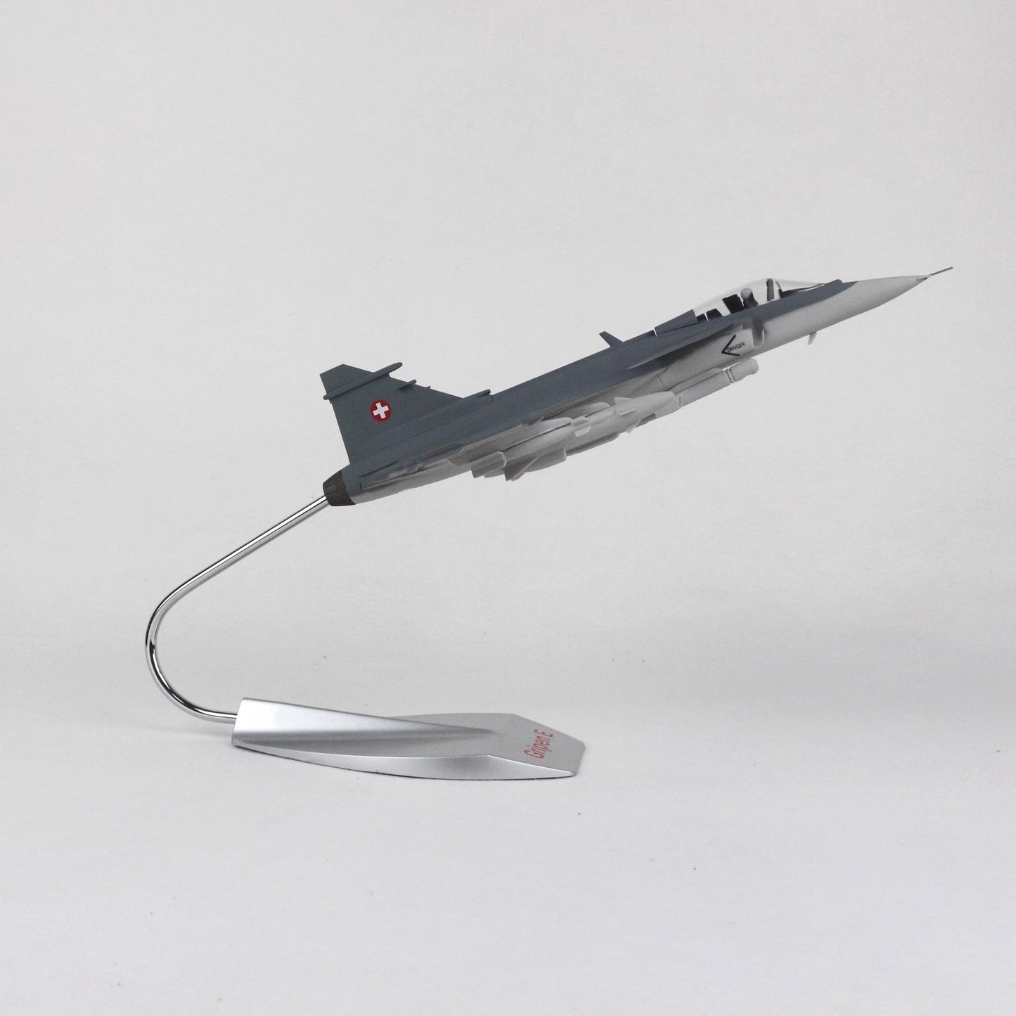 1:48 YRD Model SAAB JAS-39 Gripen Flighter Model With Stand