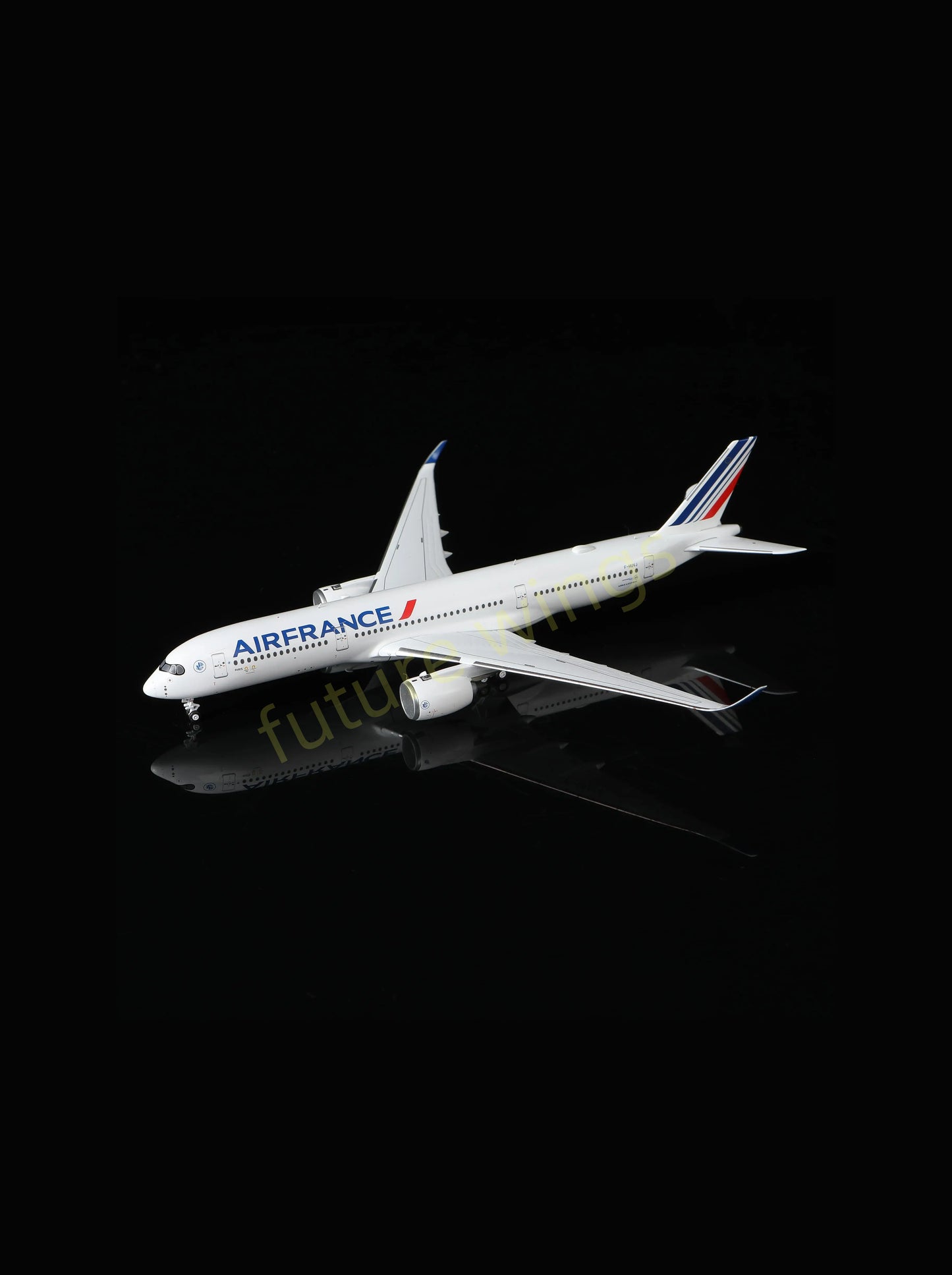 1:400 AeroPolaris 3590002 Air France A350-900 F-HUVJ Aircraft Model+Free Tractor