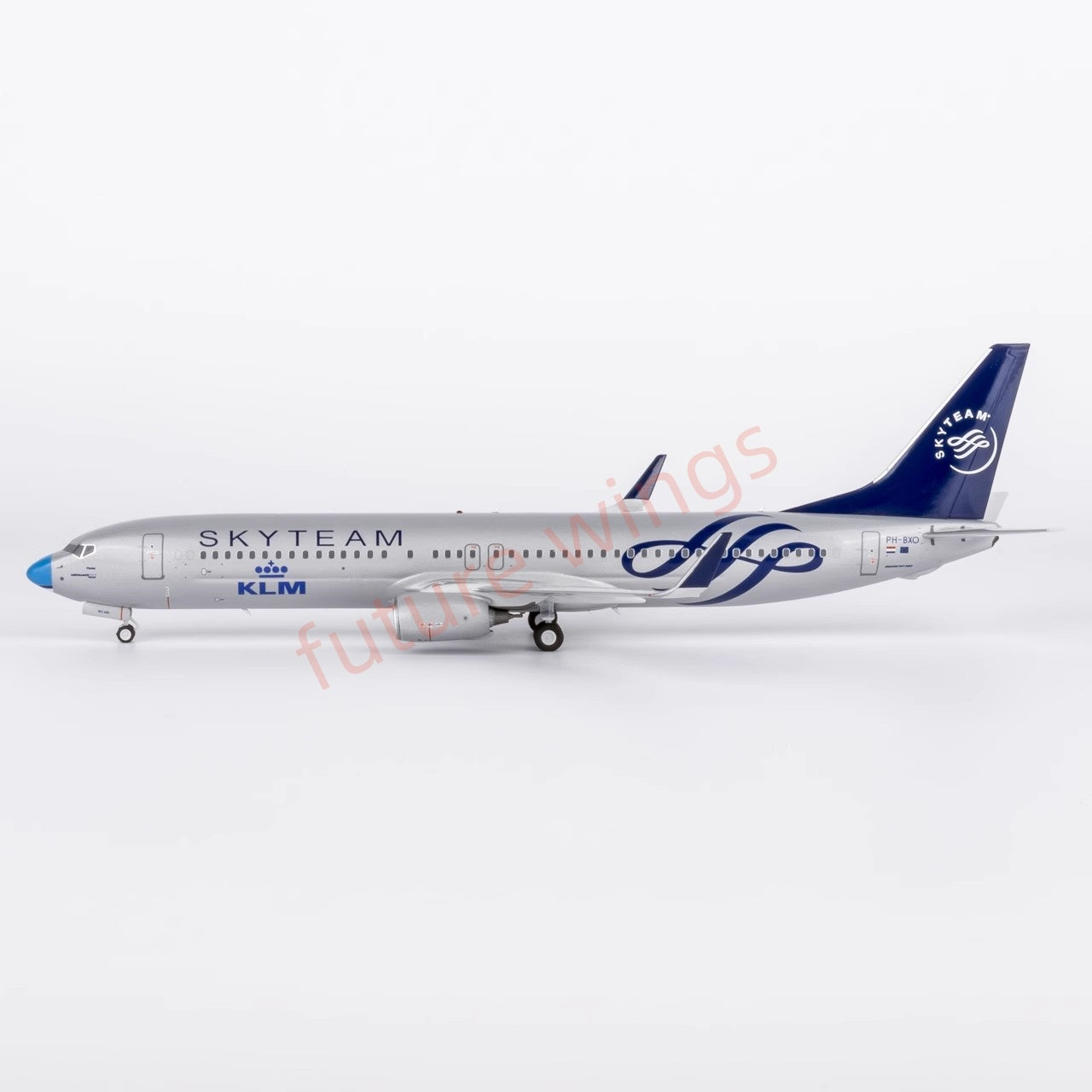 1:200 NG Models NG09005 KLM B737-900ER PH-BXO "Blue Nose" Aircraft Model
