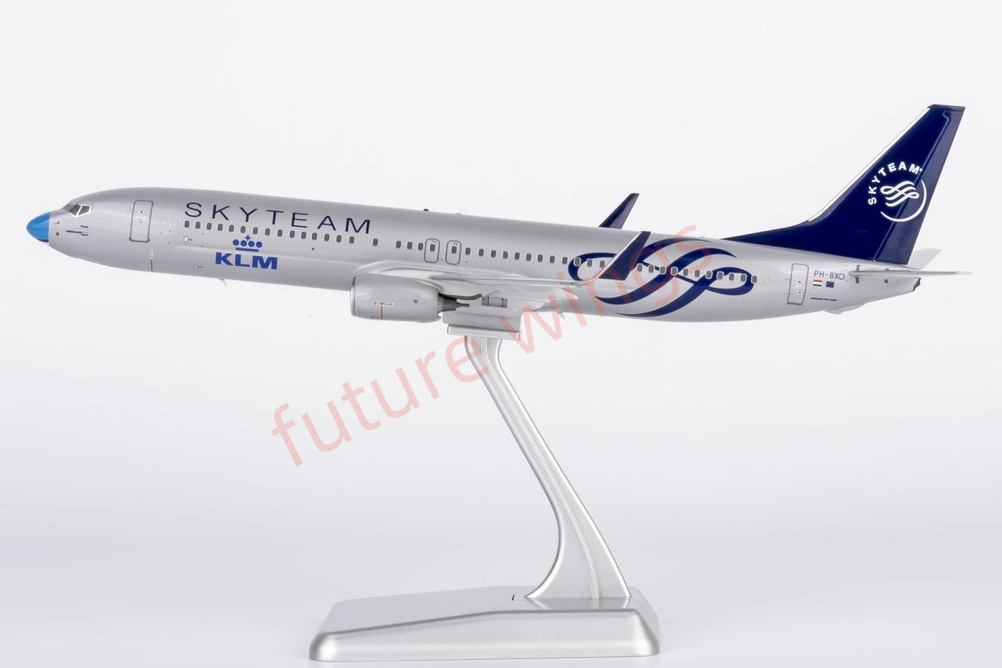 1:200 NG Models NG09005 KLM B737-900ER PH-BXO "Blue Nose" Aircraft Model