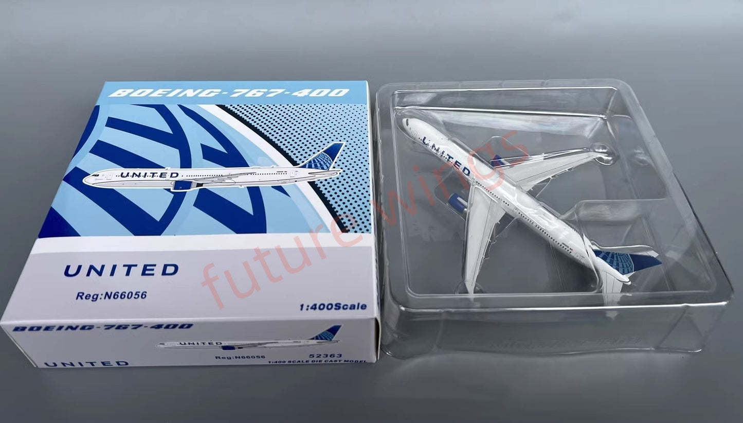 1:400 PandaModel United Airlines B767-400 N66056 Aircraft Model+Free Tractor