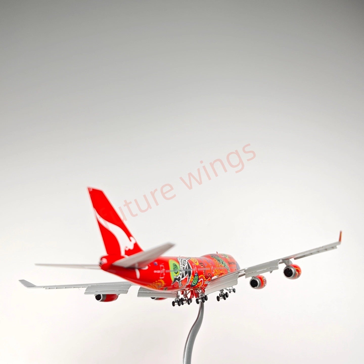 1:400 HX Models Qantas Airways B747-400 VH-OJB Aircraft Model Free Tractor +Stand