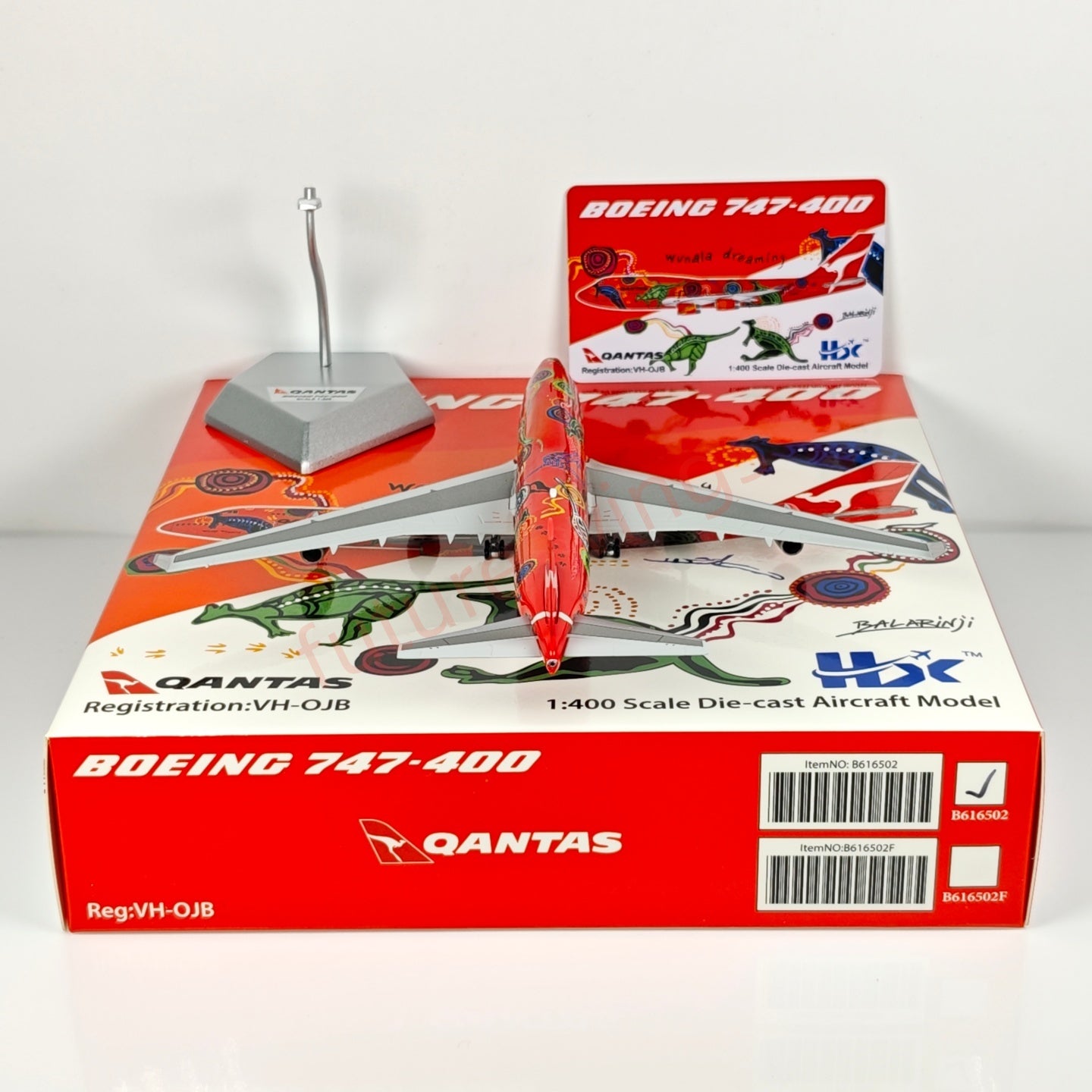 1:400 HX Models Qantas Airways B747-400 VH-OJB Aircraft Model Free Tractor +Stand