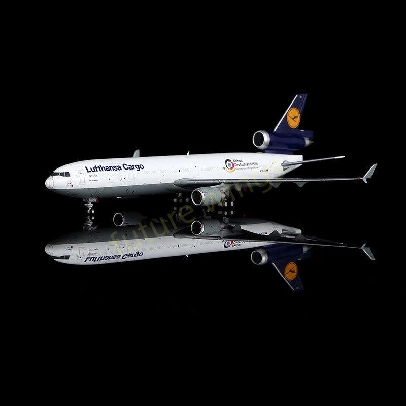 1:400 YY Wings Lufthansa Cargo MD-11 D-ALCC "Aktion Deutschland Hilft" Aircraft Model+Free Tractor