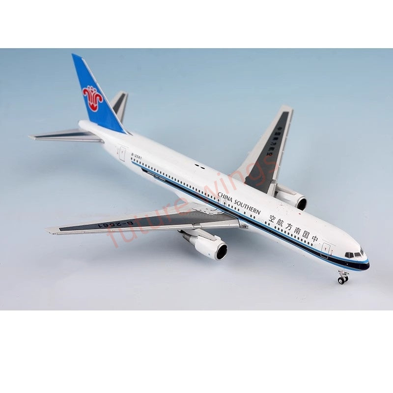 1:400 CW China Southern Airlines B767-300ER B-2561 Aircraft Model+Free Tractor