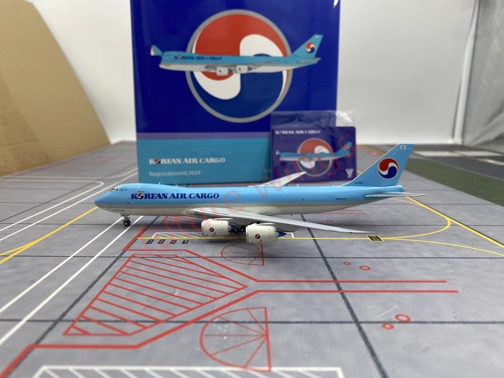 1:400 YY Wings Korean Air B747-8F HL7629 Aircraft Model Free Tractor +Stand
