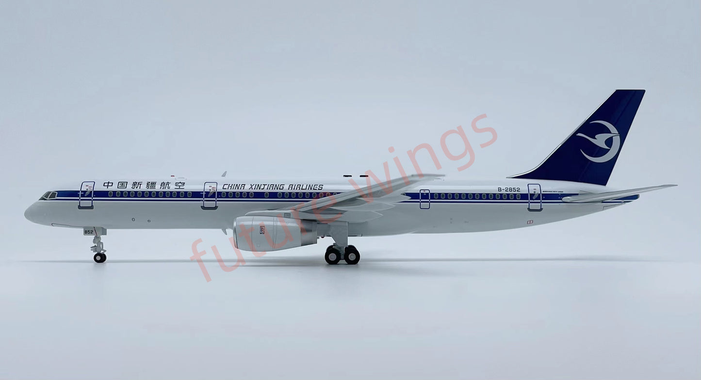 1:200 InFlight200* China XingJiang Airlines B757-200 B-2852 Aircraft Model
