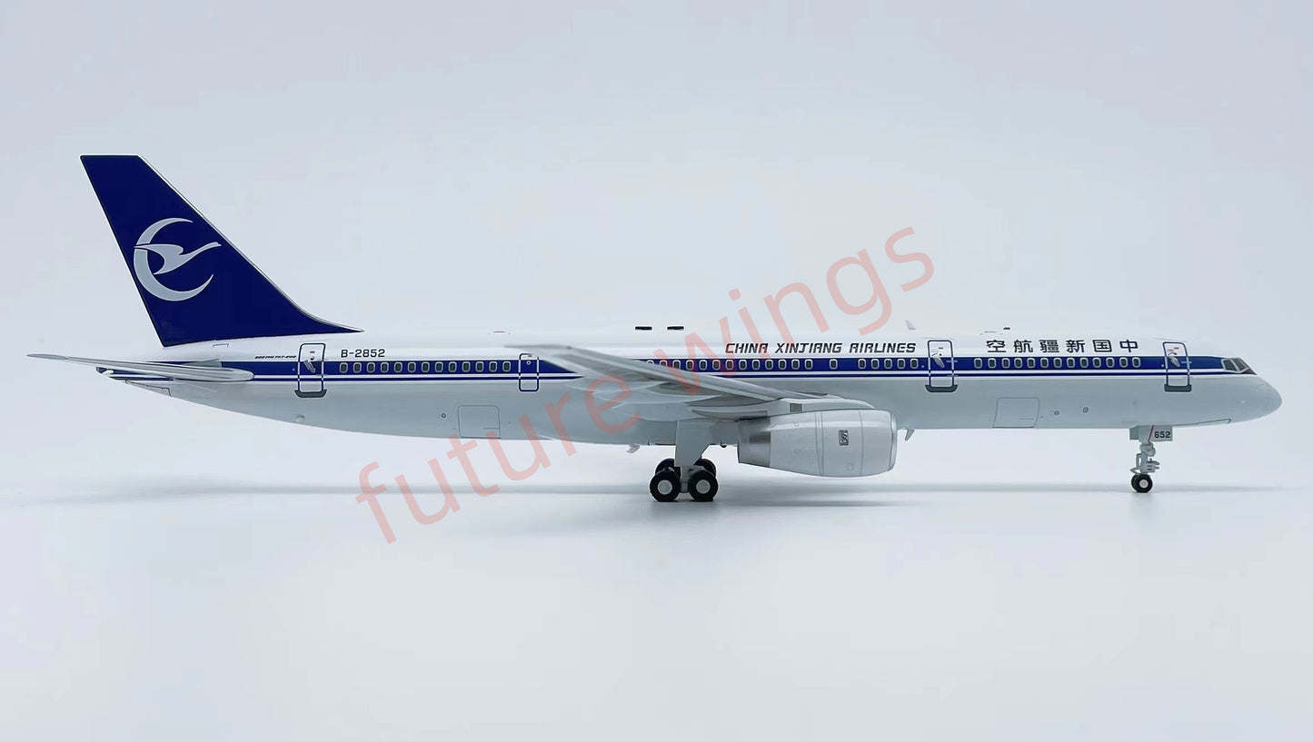 1:200 InFlight200* China XingJiang Airlines B757-200 B-2852 Aircraft Model