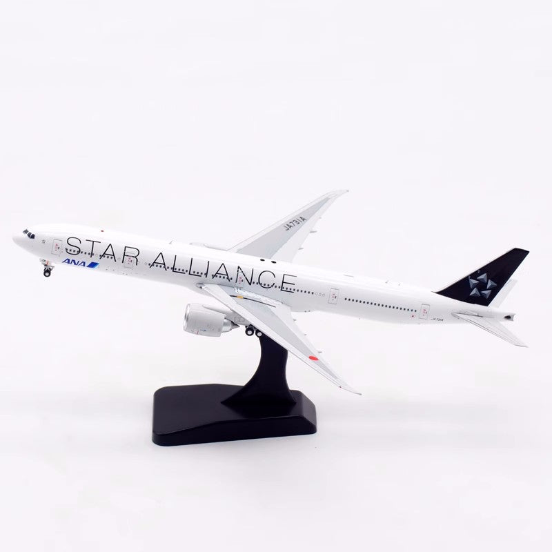 1:400 Aviation400 ANA B777-300ER JA731A "Star Alliance" Free Tractor+Stand