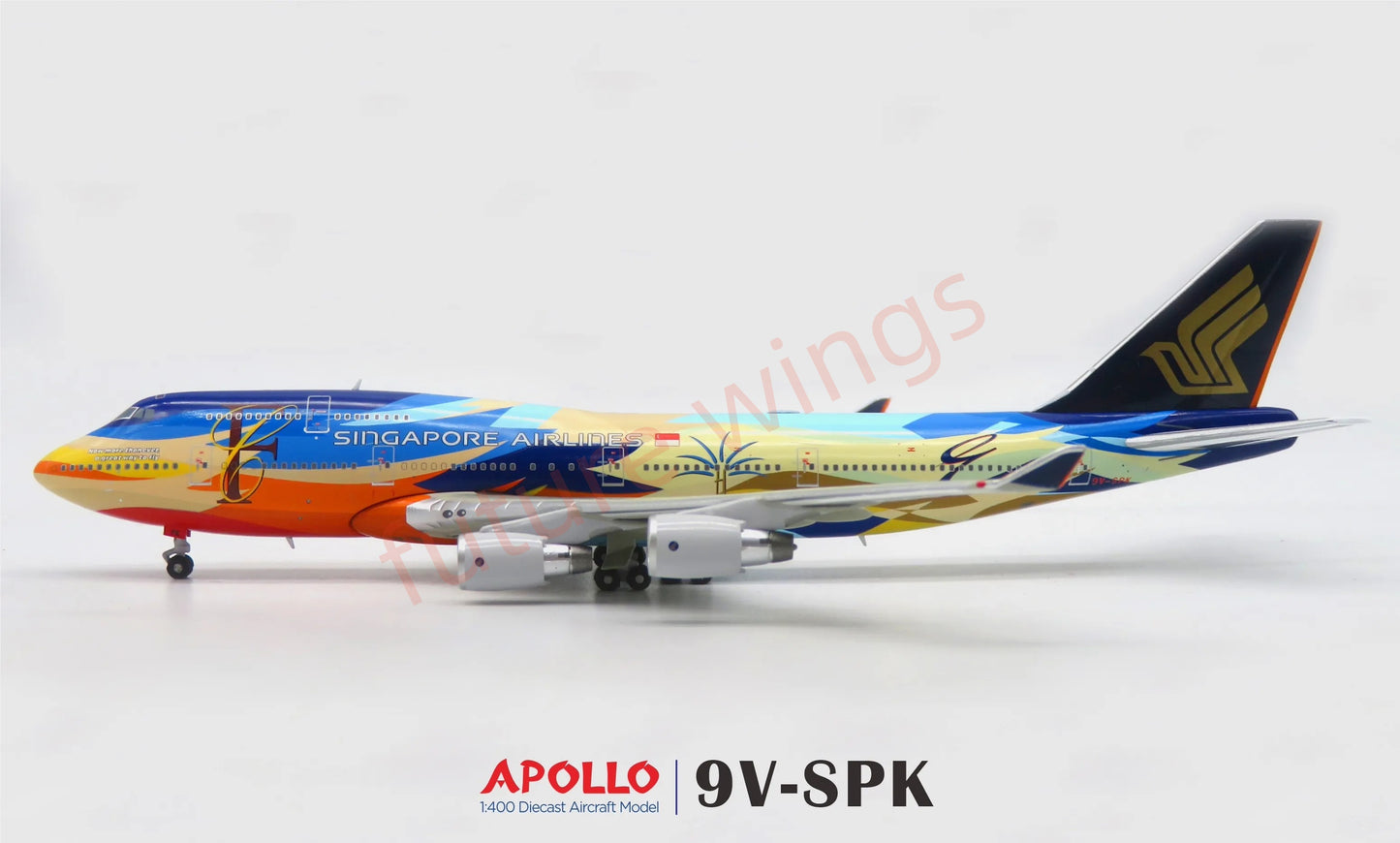 1:400 APOLLO Singapore Airlines B747-400 9V-SPL/9V-SPK Aircraft Model+Free Tractor