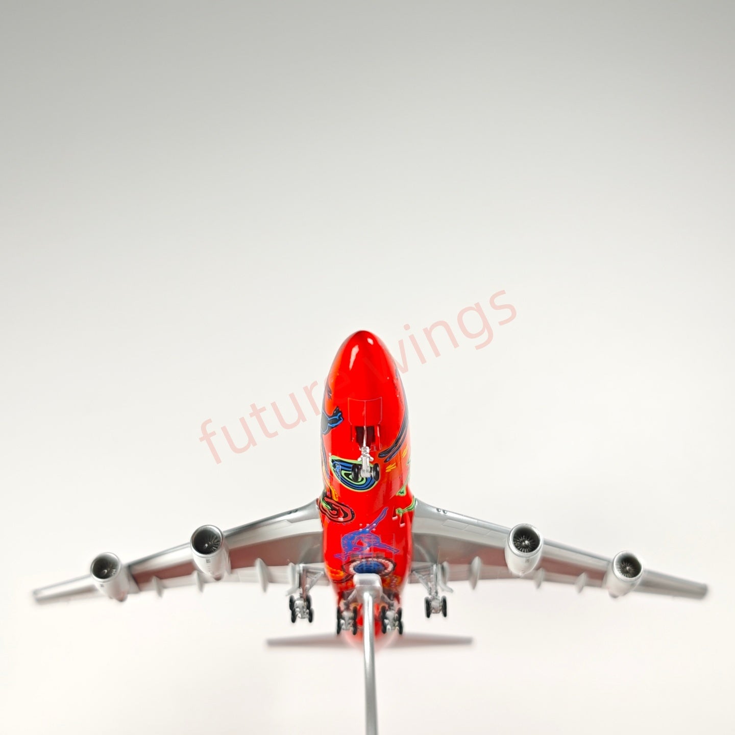 1:400 HX Models Qantas Airways B747-400 VH-OEJ Aircraft Model Free Tractor +Stand