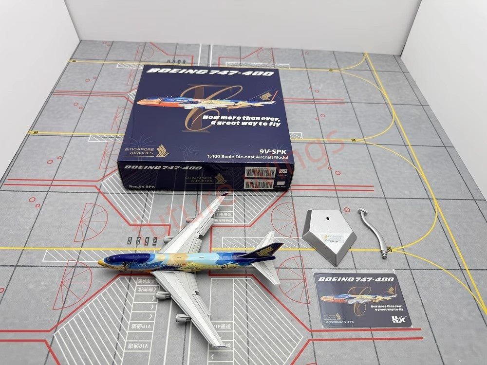 1:400 HX Models Singapore Airlines B747-400 9V-SPL/9V-SPK Aircraft Model With Stand+Free Tractor