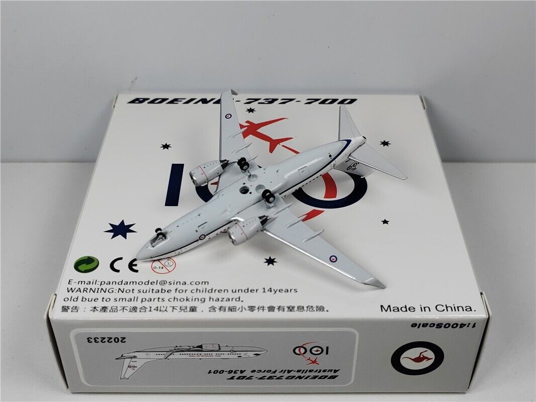 1:400 PandaModel Australia Air Force Boeing 737-700 A36-001 +FreeTractor