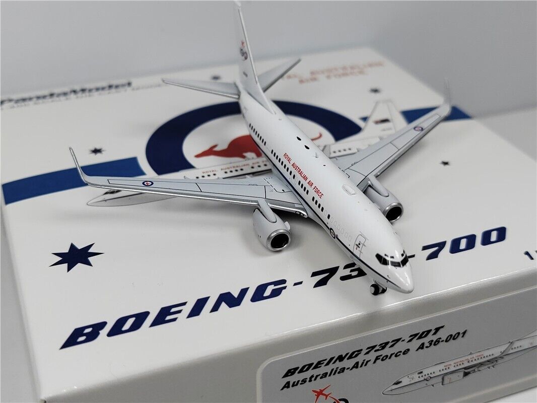 1:400 PandaModel Australia Air Force Boeing 737-700 A36-001 +FreeTractor