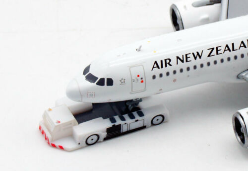 1:400 Airport GSE Aviation Aircraft Tug Tractor 4PCS Set