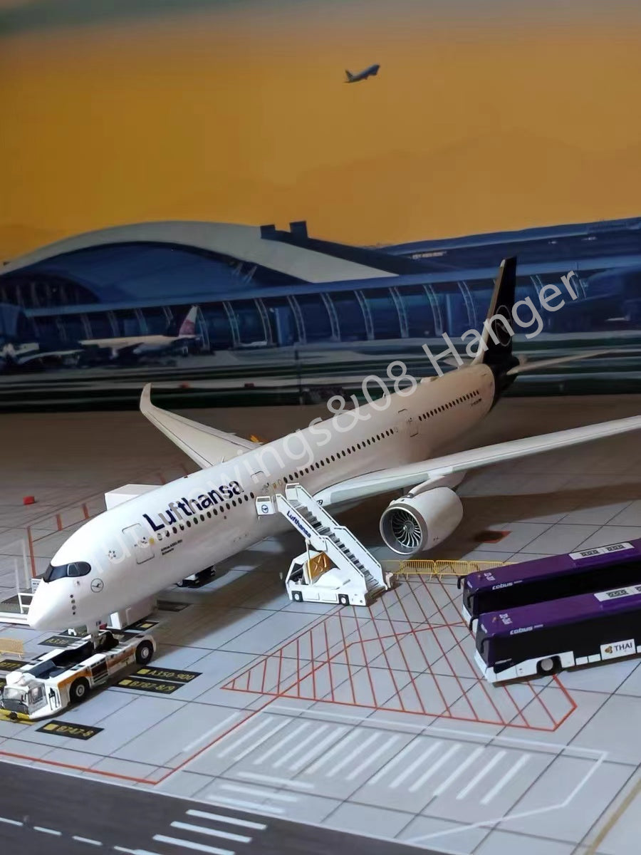 1:200 08 Hanger Diecast Airport GSE Passenger Stairs