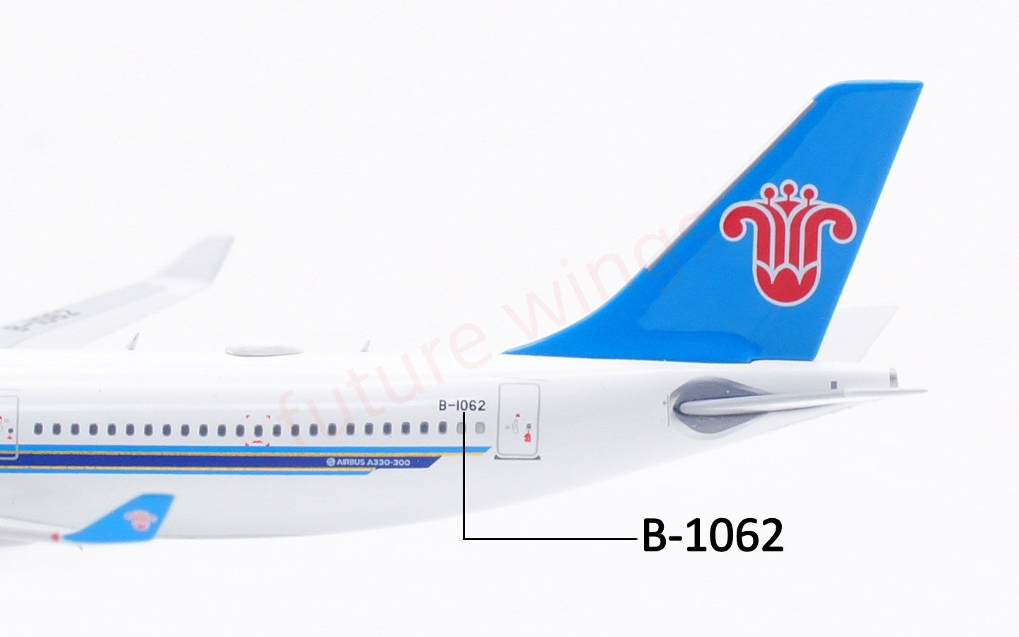 1:400 Aviation400 China Southern Airlines A330-300 B-1062 B-1063 B-1065 B-8365 B-8366 Aircraft Model Free Tractor+Stand