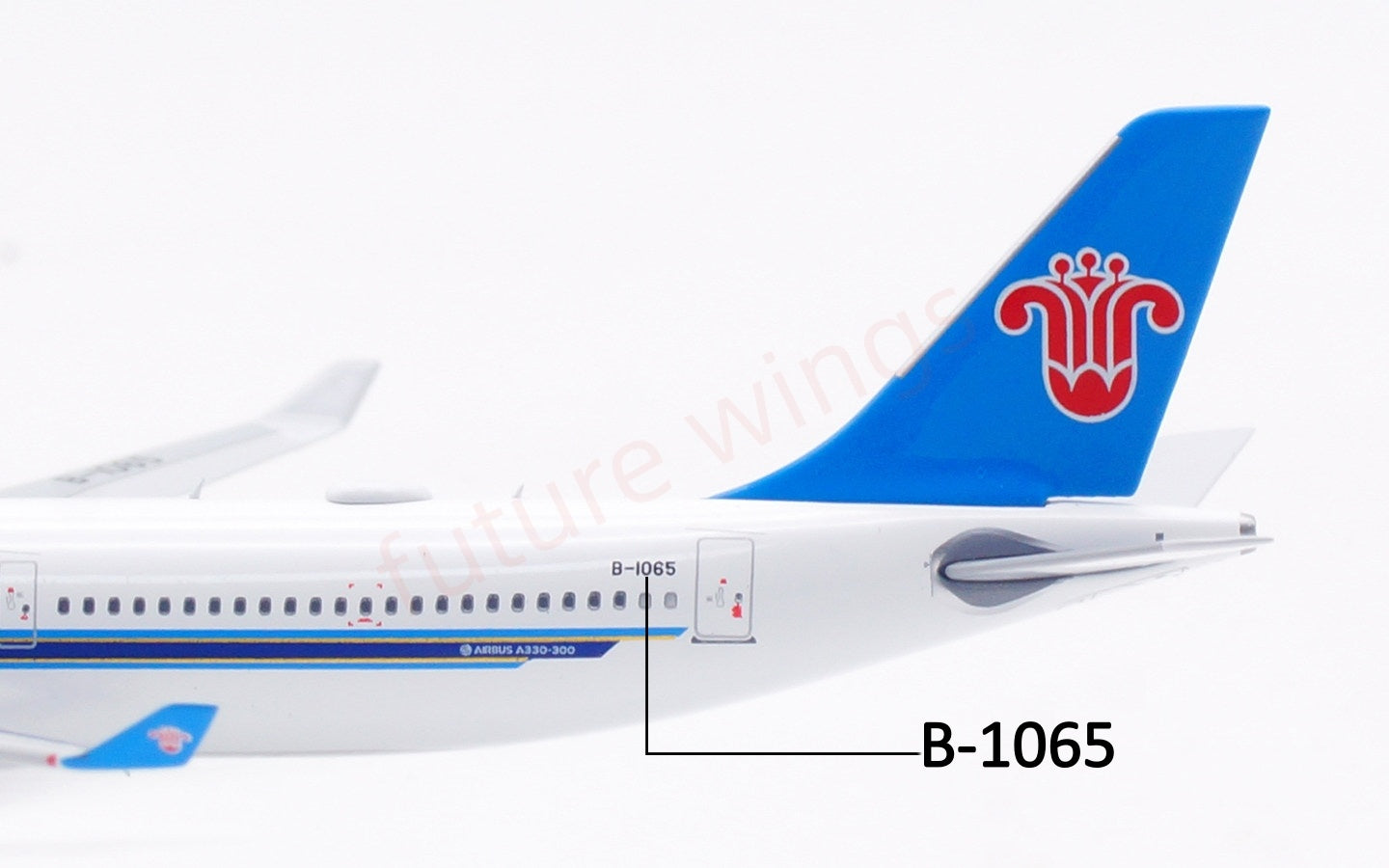 1:400 Aviation400 China Southern Airlines A330-300 B-1062 B-1063 B-1065 B-8365 B-8366 Aircraft Model Free Tractor+Stand
